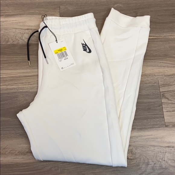 Nike Pants - Nike 824084 Women's NikeLab Essentials Taperered